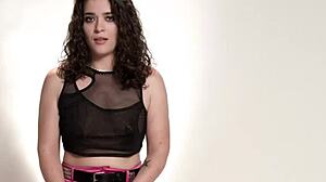 Up Close - Kinky Babe Victoria Voxxx Orgasms Solo