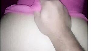 La Mama de Mi Amiga Craves Wild Pussy Play