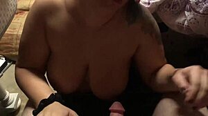 Amateur Bbw Sucks Big Cock In Garage
