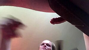 Jenna jaymes deepthroats huge cock in hd