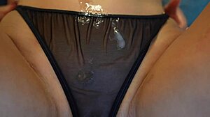 Pegging y sexo amazona mezclados para rush de placer crudo máximo