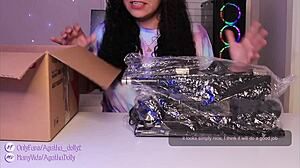 Unboxing my new sex machine Agatha Dolly, testing its incredible speed on all fours