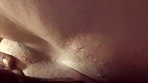 Upskirt pussy action in casual fling