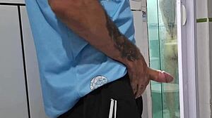 asked to use the bathroom with her in the shower 😊