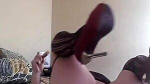 i play with vibrator on my pussy.