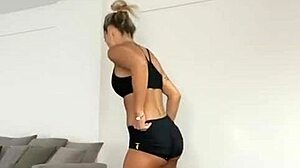 detailed cameltoe display by sol perez in part two.