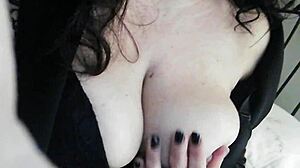 All Natural Big Tits In Amateur Setting Intrigue Viewers