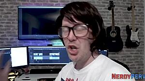 First Time Newbie Sucks Leeds Dork in Wild Action!