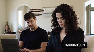 i'm the nerdy it guy who fucked hot milf victoria voxxx's pussy to fix her computer