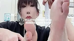 office feet fetish got me hooked! 🦶