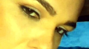 Novinha Giving It Good to Work Friend