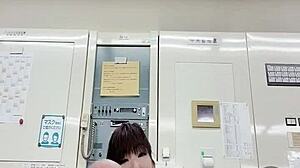 office feet fetish got me hooked! 🦶