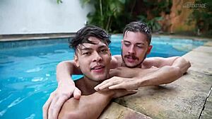 Διασκέδαση στα παρασκήνια με τον Rodrigo Weeh και τις κακές cuties