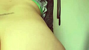 i'm a mexican latina twerking naked with big ass