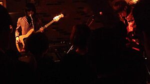 Japanese milf amateur deepthroats in rough anime style.