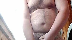 Russian Amateur Enjoys Intimate Self-Pleasure