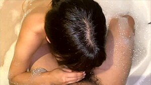 look at this perverted couple fucking in the bubble bath
