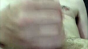 Punhetas E Gozadas No Rosto E Boca De Lindas Mulheres!