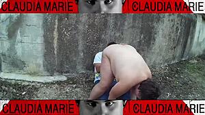 Nemožné polohy pro lízání tlusté piči na ulici, miluju její šťávy a olizuju velký zadek až vytryskne