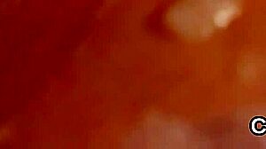 Šokiran sem od sperme na obrazu po divjem sesanju