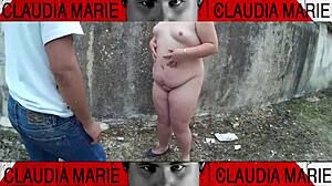 Impossible postures for eating the fat girl's pussy on the street, loving her juices and licking her big ass till she cums