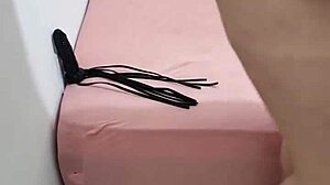 novinha gostosa teases with sensual hairy charm