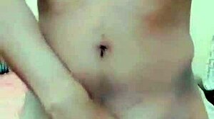 Compilație sissy femboy cu pulaș mic.