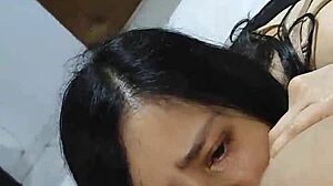 desconsolada llego donde mi amigo porque descubri a mi esposo con otra y ahora le voy a pagar con la misma moneda.