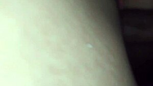 el vecino me hace su puta y me clava hasta correrse dentro de mi apretado coño