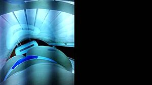 Me preparando para o amante na cabine de bronzeamento artificial