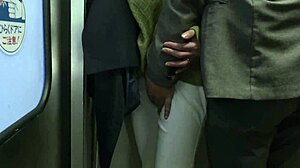 Offentlig ydmygelse: Japansk kone rørt på toget - Makiko Tsurukawa