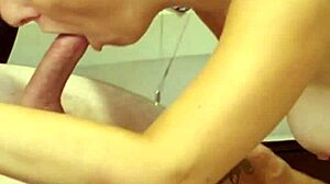 Girlfriend Gives Amazing Blowjob In Homemade Video