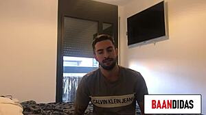 fan meets girl on tinder and fucks her