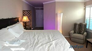 twerking and shaking that milf ass