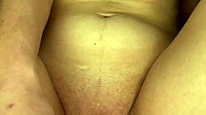 Masturbating pussy close-up day 42 😍