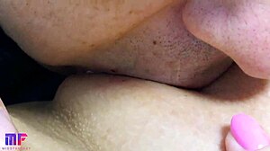 เขาเลียหีเปียกของฉันดีมาก