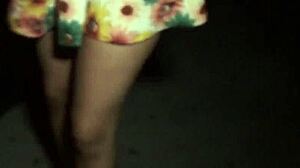 Julie Kay, novinha perdida, leva foda hardcore no Mofos com