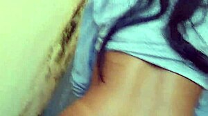 i love seeing my niece's big ass in tight pants on the street, wanna cum