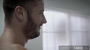 Wow, najstnica nabije fetiš doktorja z ekstremnimi gibi! 😍