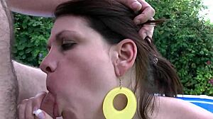 ربة منزل تنيك زبين سمينين كبار