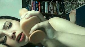 Young Woman with Callin Leaves Her Ass with Cream