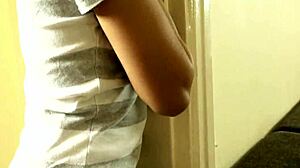 Niece Spies On Uncle's Masturbation Session Secretly