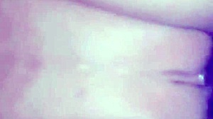 Horká NRI holka touží po ptákovi jako po bonbónu, chceš se přidat?