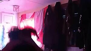 Canadian Slut Sucks Deepthroat For Jizz