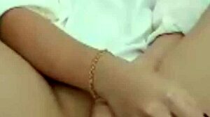 Morena Gostosa Exibindo A Buceta