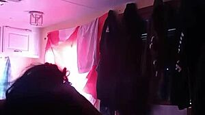 Canadian Slut Sucks Deepthroat For Jizz