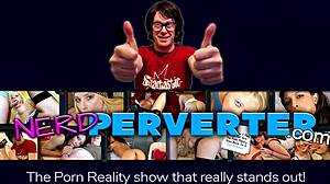 Voluptuous UK bitch, wanna suck this nerd's dong?