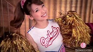 秋山翔子とノーパンセックス、中出し