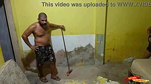 Seduce the bricklayer hired by my husband for home work