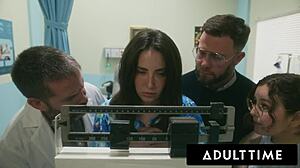 Casey Calvert enceinte se fait fister et remplir par des docteurs - partie 2